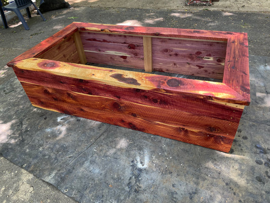 Red Cedar 5/4-inch-thick cedar garden beds