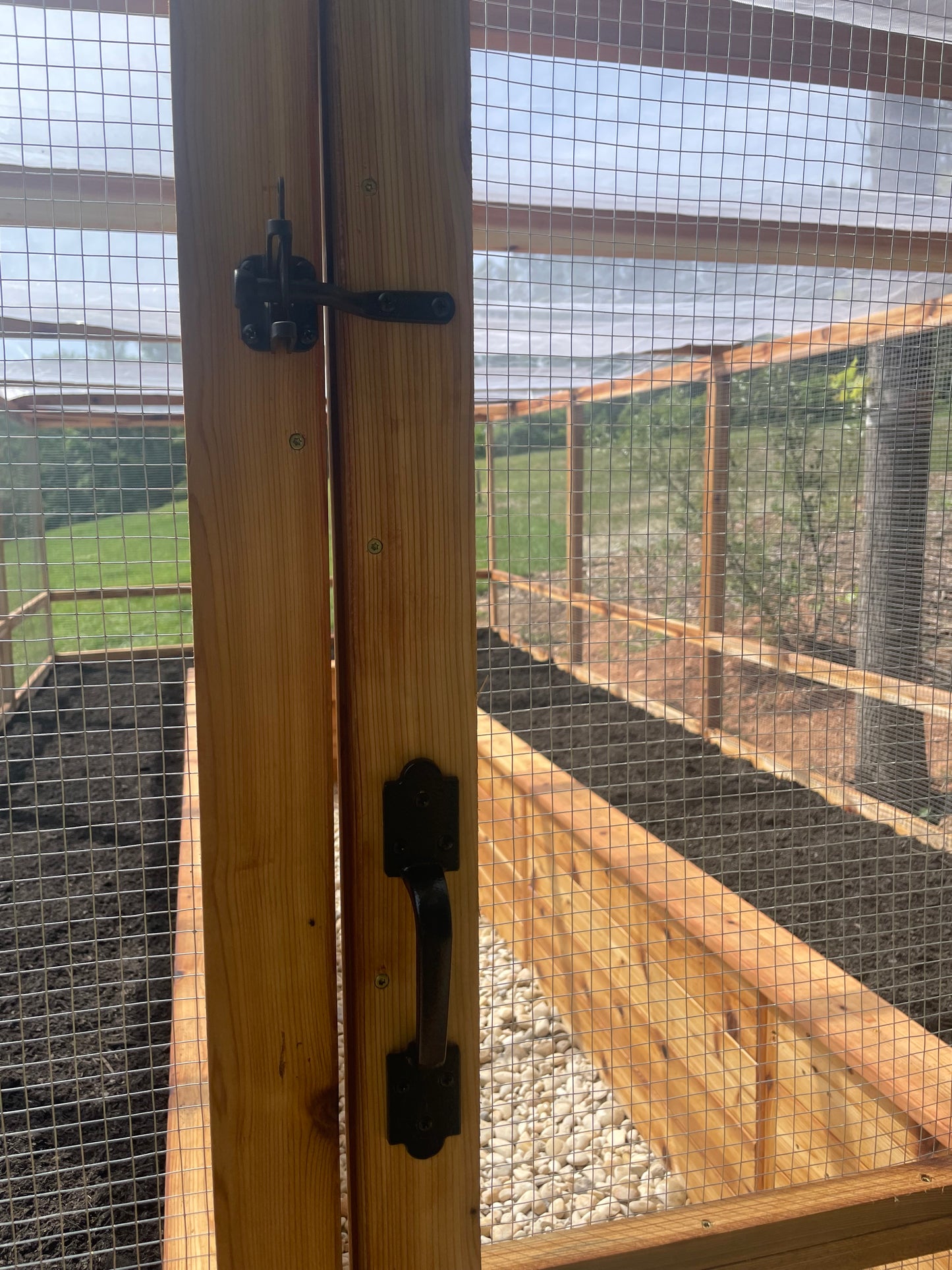 8 ft x 16 ft fully enclosed garden system
