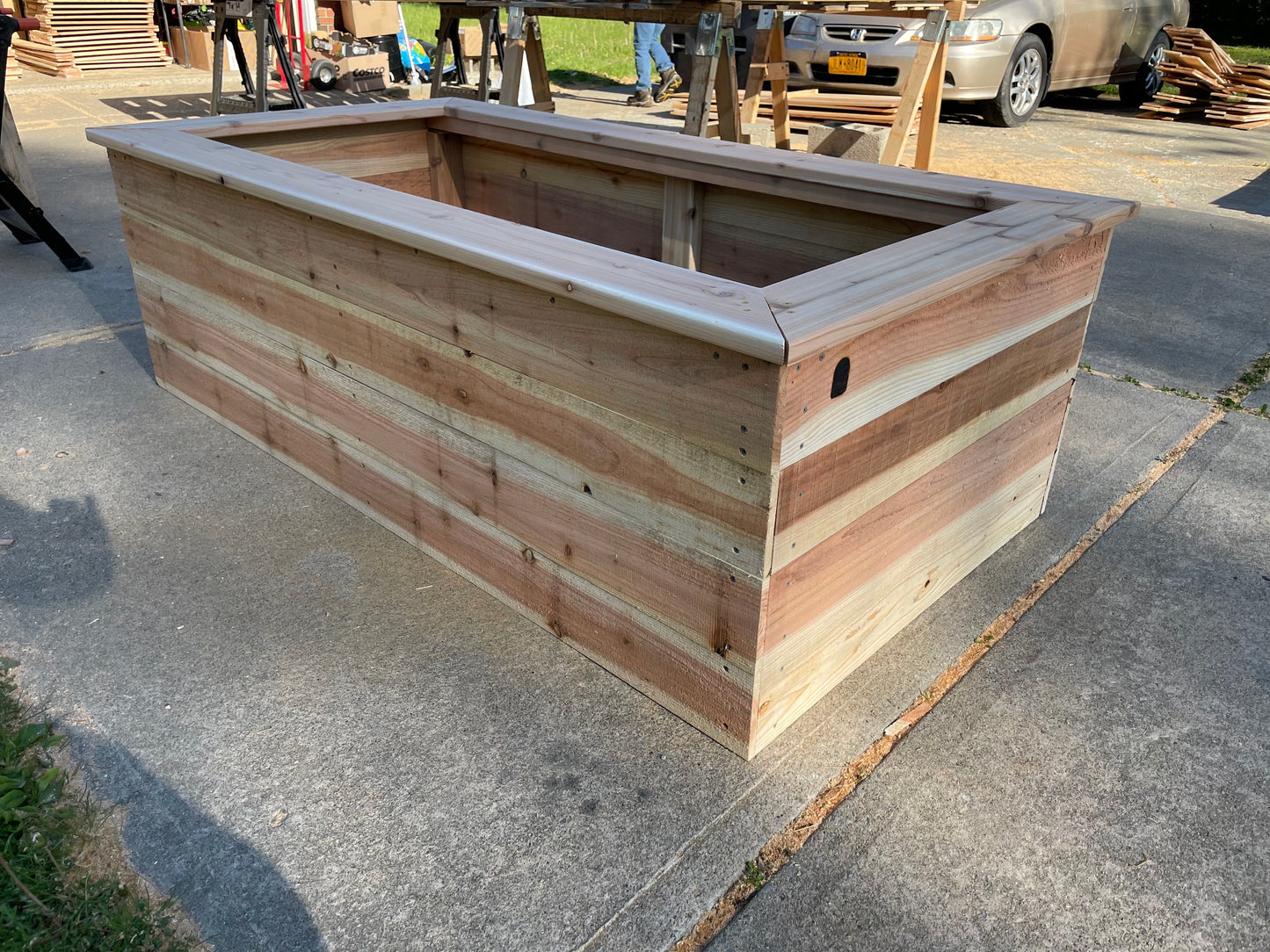 100% Cedar Garden bed with top edge (3ft x 6ft x 2ft)