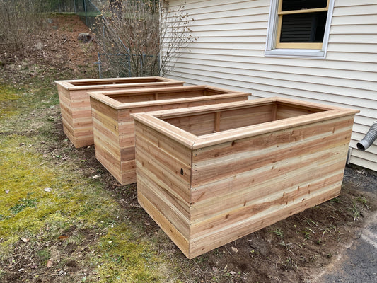 100% Cedar Garden bed with top edge (3ft x 6ft x 3ft) with top edge