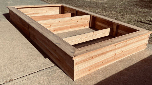 100% Cedar Garden bed with top edge (4ft x 8ft x 1ft)